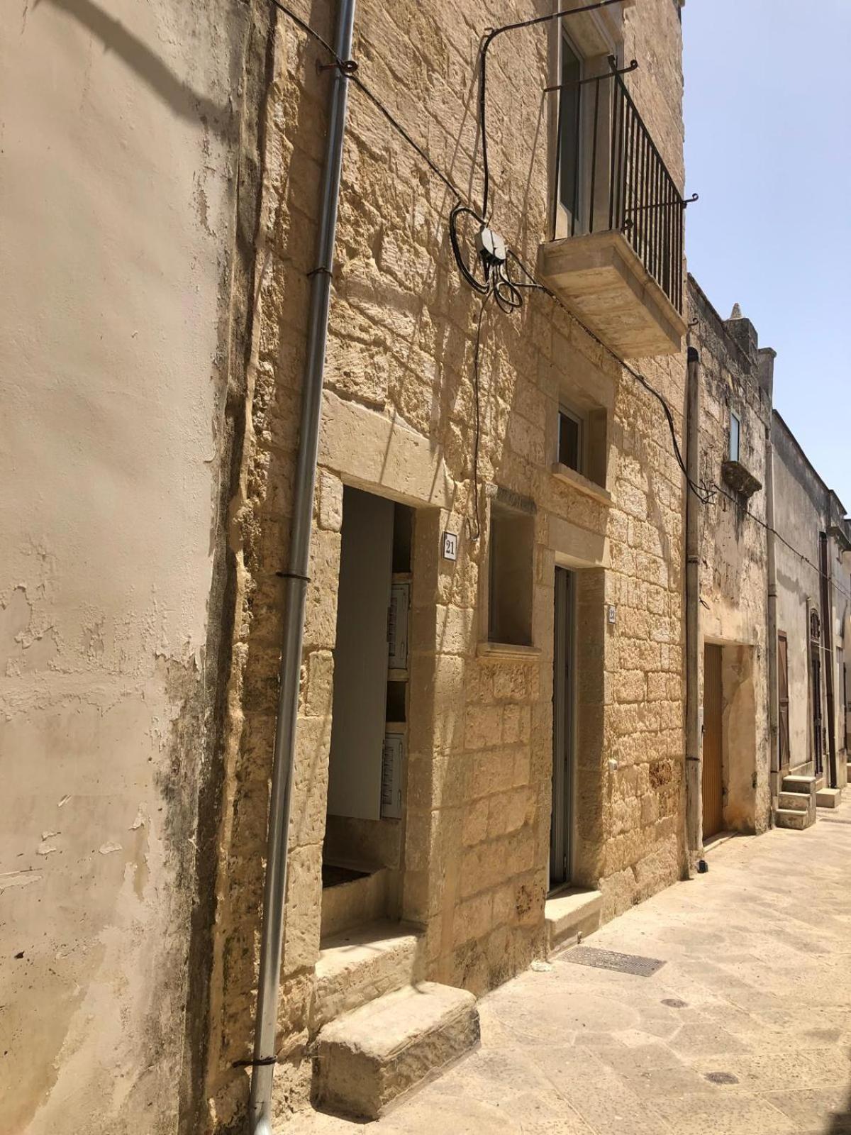 Odegos Monolocali Vico Sant'Antonio Villa Carpignano Salentino Eksteriør bilde
