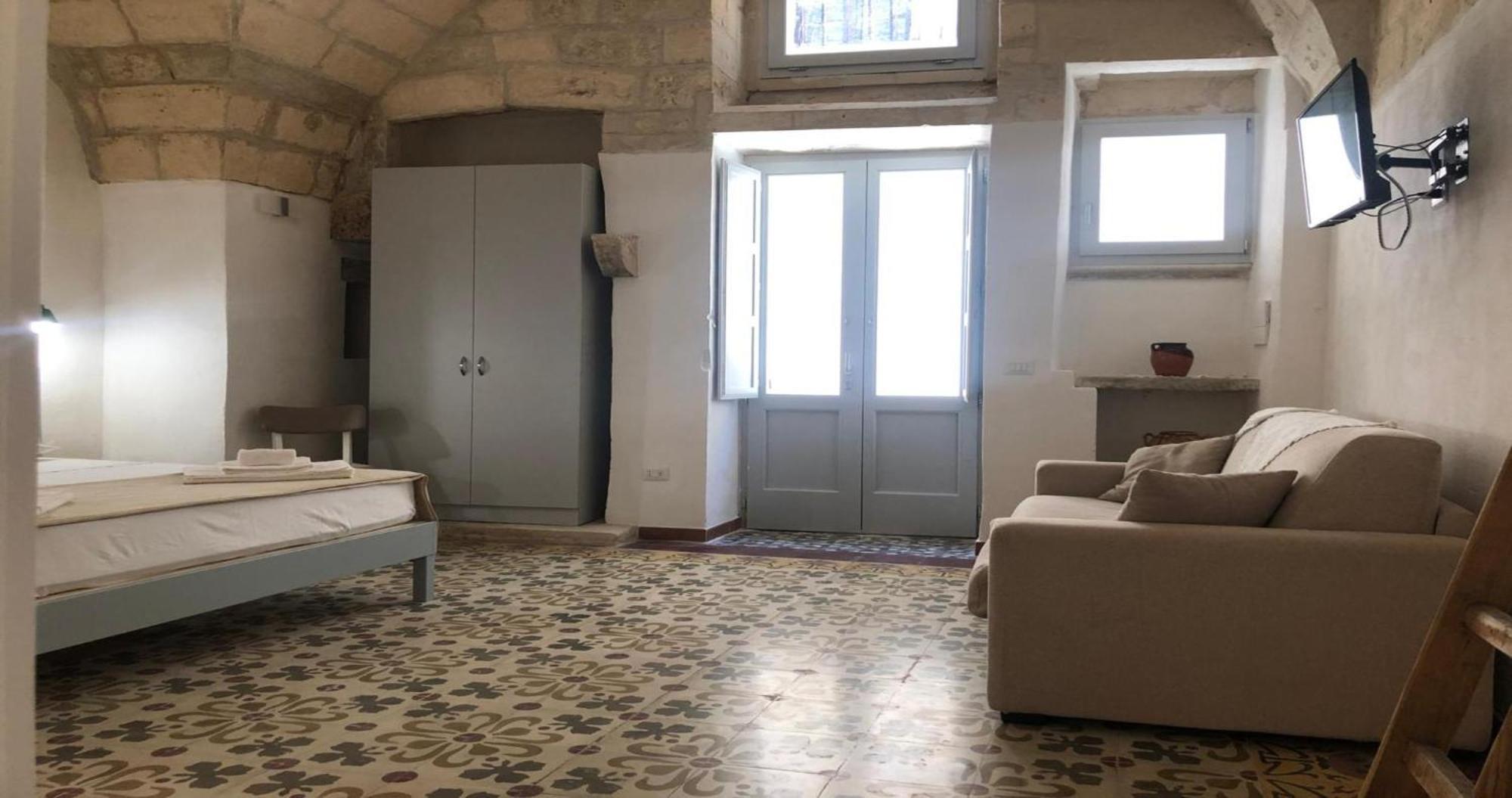Odegos Monolocali Vico Sant'Antonio Villa Carpignano Salentino Eksteriør bilde
