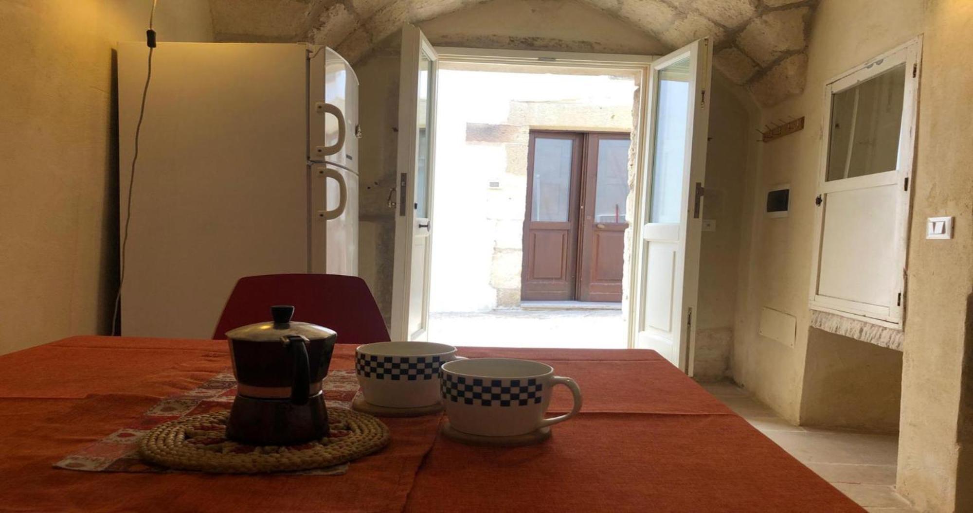 Odegos Monolocali Vico Sant'Antonio Villa Carpignano Salentino Eksteriør bilde