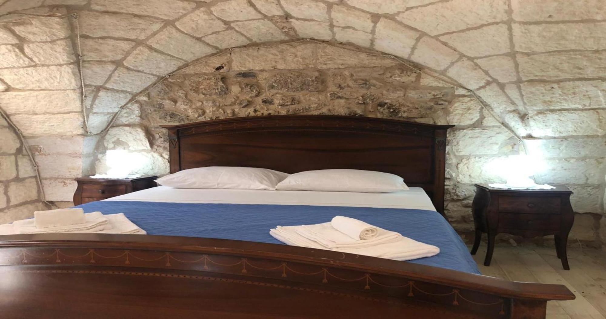 Odegos Monolocali Vico Sant'Antonio Villa Carpignano Salentino Eksteriør bilde