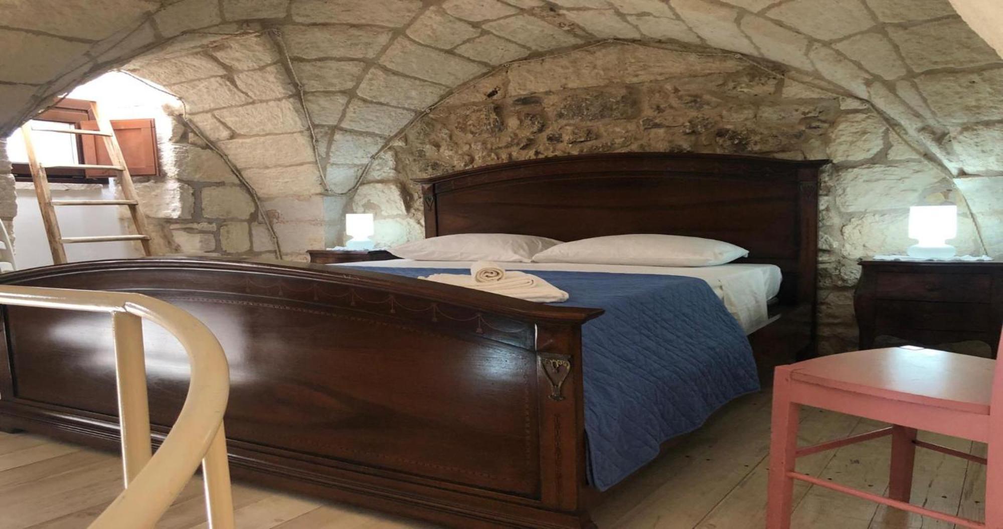 Odegos Monolocali Vico Sant'Antonio Villa Carpignano Salentino Eksteriør bilde